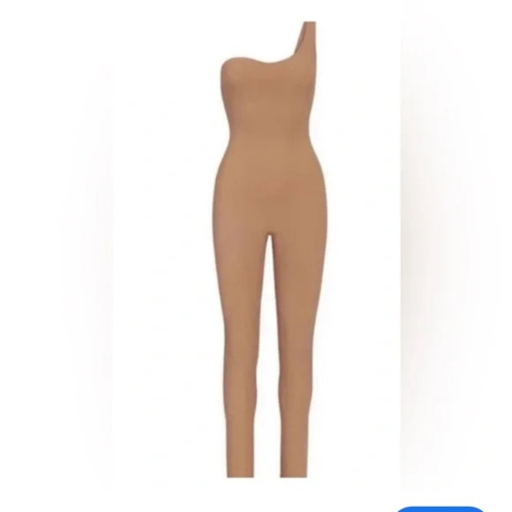 NWT skims 4X all in one one shoulder stretch control Tan Jumpsuit unitard